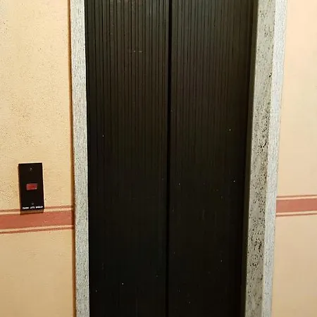 Le 5 Vie, Maggiore Appartement *