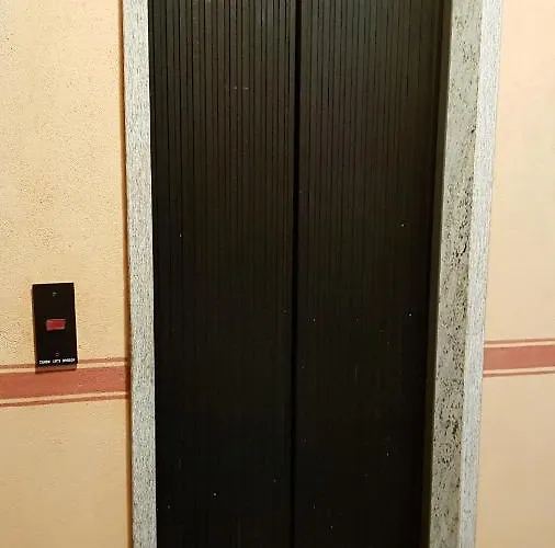 Le 5 Vie, Maggiore Apartman *